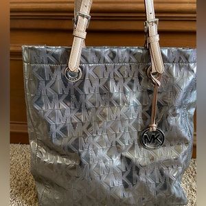 Rare MICHAEL KORS Silver Metallic Tote bag / purse - Authentic.
